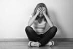 Κατάθλιψη: Αυτά είναι τα 7 σημάδια πως πλησιάζει