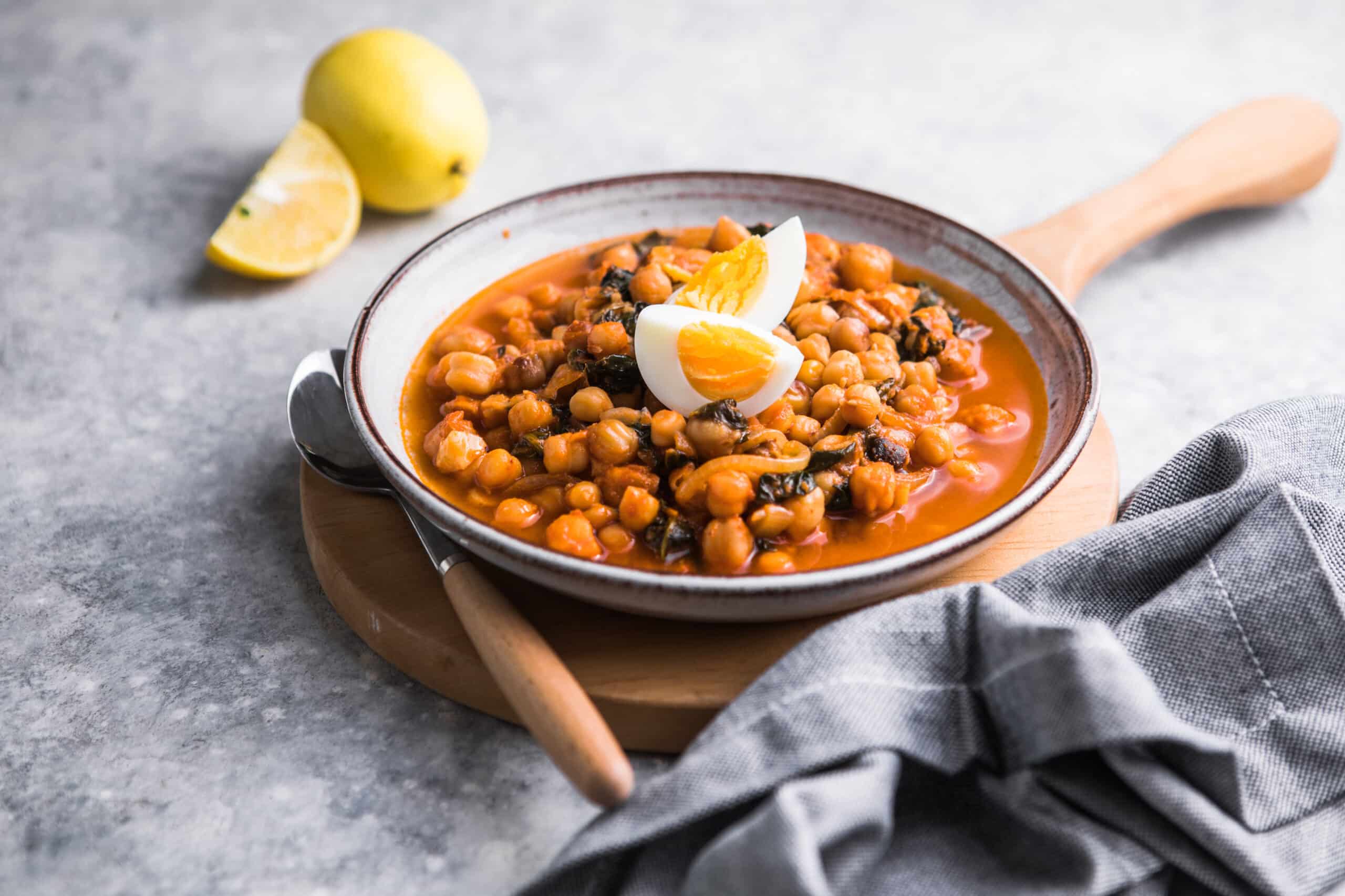 potaje de vigilia chickpea stew with spinach and 2022 11 12 13 36 33 utc scaled