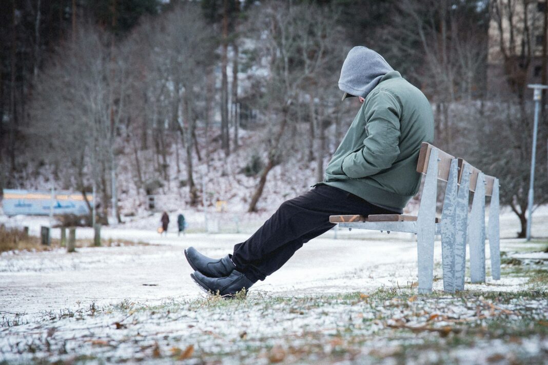 Μοναξιά: Πιο επικίνδυνη για την υγεία από παχυσαρκία, αλκοόλ και κάπνισμα