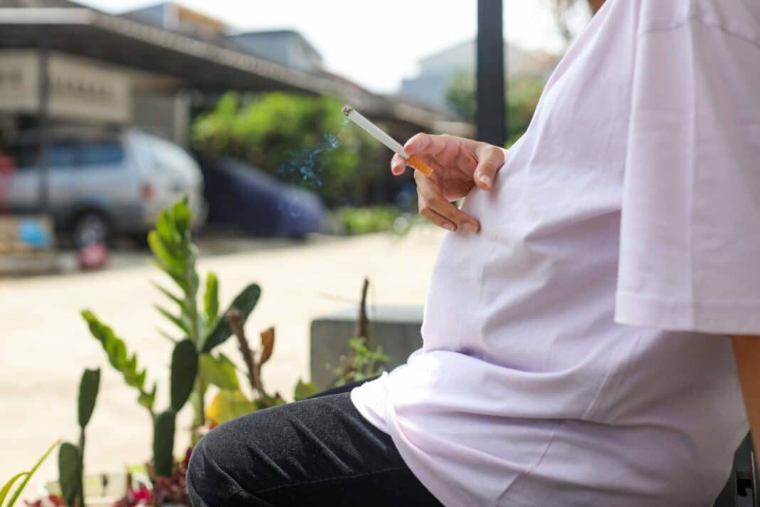 Εγκυμοσύνη: Η έκθεση στον καπνό αυξάνει τον κίνδυνο για διαβήτη στα παιδιά