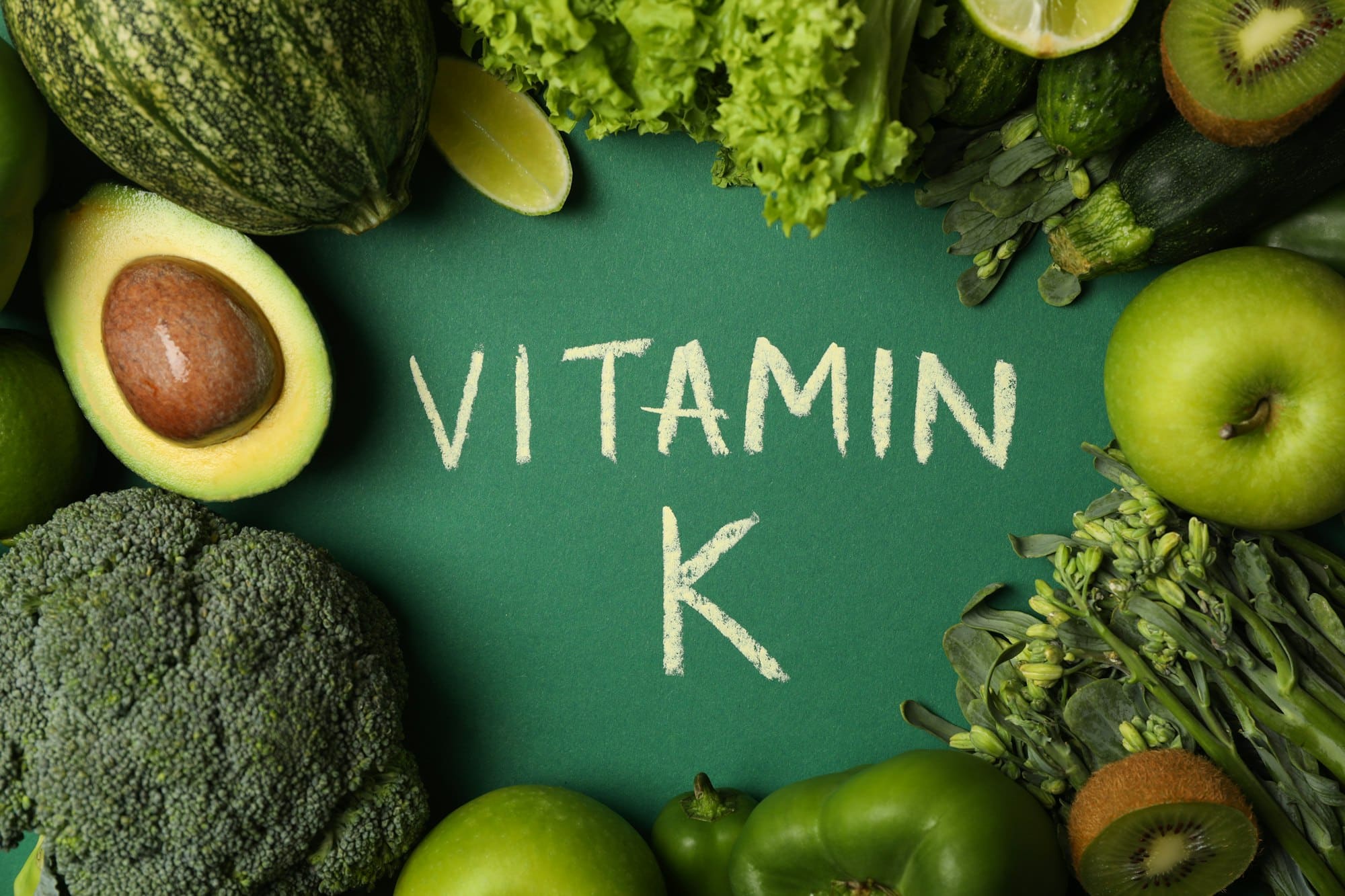 Βιταμίνη Κ: Πώς βοηθάει την υγεία μας και που την βρίσκουμε