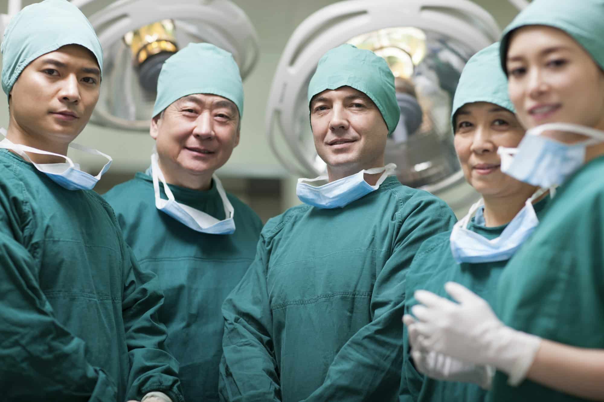 Χειρουργείο: Ποιες επεμβάσεις είναι πιο επικίνδυνες για τους ηλικιωμένους